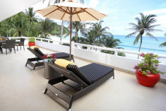 Oceanfront 1-Bedroom Suite at Le Meridien Phuket Beach Resort