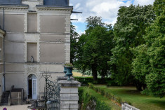 The Clock Tower - Unique Accommodation at Chateau de Jalesnes SARL