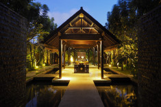 Honeymoon Pool Villa at The Amala
