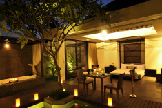 Honeymoon Pool Villa at The Amala