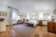 Charming Room at Palazzo Belmonte