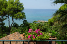 Garden Room with Private Terrace and Sea Views at Palazzo Belmonte