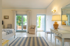 Garden Room with Patio and Sea View at Palazzo Belmonte