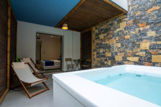 Queen Room with Spa Bath (Breakfast included) at Casa Porto Boutique hotel