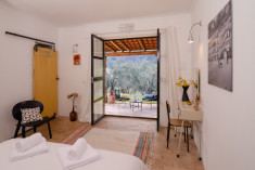 Romantic Room, breakfast included. at Quinta da Portela