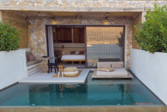 Amethyst Selene   at Paleros Bay