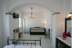 Rooms & Suites at The Panorama Hotel 