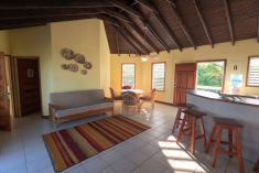 Ocean Reef House - sleeps 4-6 at Isla Marisol