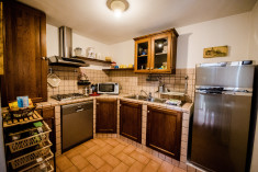del Perugino charming villa-apartment with 2  full bathrooms and  Jacuzzi at Villa Nuba Charming Villa-Apartments