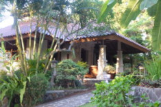 Villa Jepun - up to 6 guests at Gunung Paradis Retreat - Authentic Bali Mountain Retreat