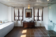Mekong Suite at Victoria Xiengthong Palace