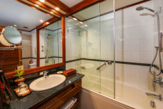 Deluxe King/Twin Room at Victoria Can Tho Resort