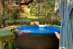 Sunset Pond Cabin at BlissWood Bed & Breakfast Ranch