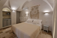 Deluxe Room "Moon Flower" at Le Cinque Lune