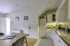 Courtyard Townhouse (Sleeps 2 adults + 2) at The Heron's Rest Boutique B&B