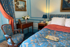 Chambre Turquoise at Chateau de La Barre	