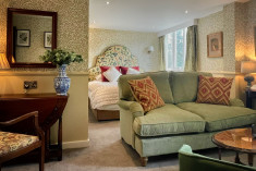 Executive Suite at Holdsworth House Hotel