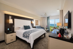 Superior Oceanfront 1 King + Sofabed at The Palms Hotel & Spa