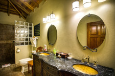 One Bedroom Suite at Mystic River Resort