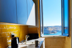Romantic Harbour Retreat: Oasis 22 with Stunning Valletta Views at Savynomad Harbour Residences