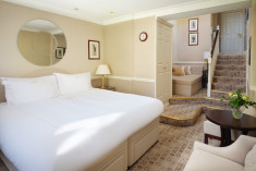 Deluxe King at The Montague on the Gardens