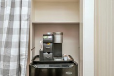 Calistoga Room at Calistoga Wine Way Inn