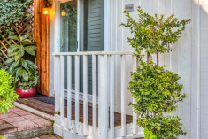 Calistoga Room at Calistoga Wine Way Inn