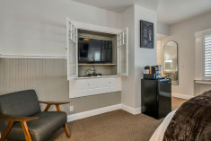 Diamond Room at Craftsman Inn 