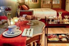 Superior Suite Louis de Bruges at B&B Royal Swans