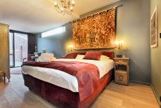 Superior Suite Louis de Bruges at B&B Royal Swans