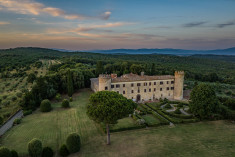 MARCHESE - Recommended Room Inside the Castle at Castello del Calcione: A Wild Tuscan Escape