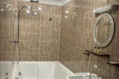 Four Poster Suite at Tottington Manor