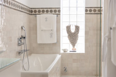 Privilege Suite - Aurora Almohade at CasaBlu