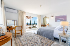 Privilege Suite - Aurora Almohade at CasaBlu