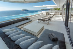 Four-Bedroom Sky Pool Villa Penthouse at Kata Rocks 
