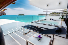 Four-Bedroom Sky Pool Villa Penthouse at Kata Rocks 