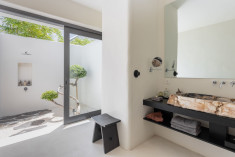 Rumah Tiga - Garden Serenity Suite at The Jing | Luxury Stay