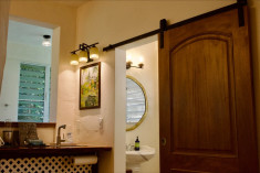 Paradise Suite Villa at Rainforest Inn Bed and Breakfast