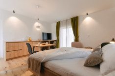 AJDA 3 Studio Superior at Pira Hotel