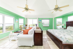 Sunrise Cottage – Cozy Coastal Escape with Breathtaking Views at Dragon Cay Resort