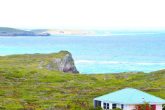 Sunset Cottage – Secluded Romance with Stunning Coastal Views at Dragon Cay Resort