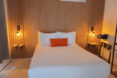 Orchid Room at Albrook Inn