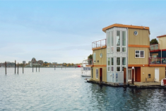 L’eau Rider – A Romantic Float Home Experience in Victoria’s Harbour at Salish Sea RV Haven +Marina