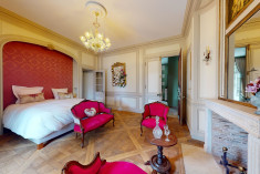 PLUME at Château Ecrin de Lumiere