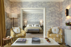 Deluxe Junior Suite at Hotel Savoy Florence
