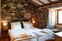Casa do Compadre up to 4 guests (Ideal for: Two couples) at Quinta do Rapozinho