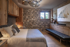 Chalet Les Cerises – Exclusive Use, 4 Private Suites at Chalet & Spa les Cerises	