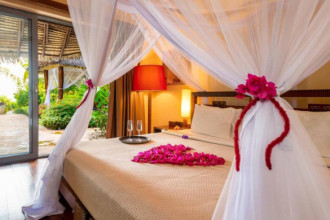 Romance in Paradise Package