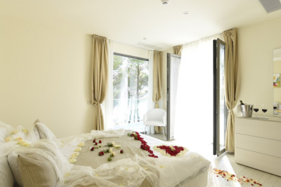 Premium Honeymoon Package 