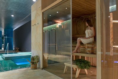 Bathing rituals with several kinds of sauna whisks